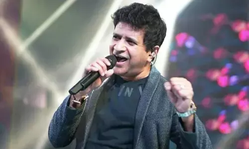 मशहूर सिंगर केके का निधन: कोलकाता में लाइव कंसर्ट के दौरान गिर पड़े केके, 53 साल की उम्र ने निधन; PM मोदी, CM भूपेश ने जताया दुख