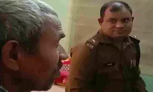 VIDEO:  CG में ASI का रिश्वत मांगते वीडियो वायरल, केस कमजोर कर जल्द चालान पेश करने एक लाख का डिमांड