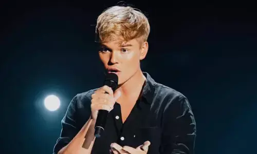 सिंगर का बड़ा खुलास: सेक्स के दौरान हुई थी बड़ी दुर्घटना, अस्पताल में भर्ती रहना पड़ा था