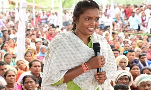 मेरे पापा भृत्य थे, मुख्यमंत्री ने मुझे क्लर्क बना दिया... भृत्य पिता की मौत के बाद एक महीने में बेटी को मिली अनुकंपा नौकरी....