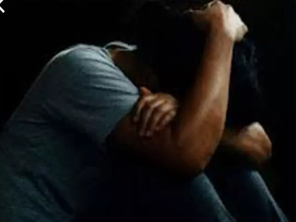 CG News: 17 वर्षीय लड़के के साथ बलात्कार... 22 वर्षीय युवती ने बंधक बनाकर जबरदस्ती किया दुष्कर्म, आरोपिया गिरफ्तार CG News: 17 वर्षीय लड़के के साथ बलात्कार... 22 वर्षीय युवती ने बंधक बनाकर जबरदस्ती किया दुष्कर्म, आरोपिया गिरफ्तार