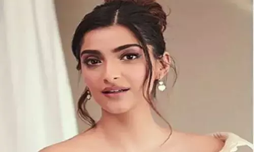 Sonam Kapoor News: अभिनेत्री सोनम कपूर ने की भारतीय शिल्प कौशल की तारीफ...