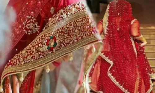 OMG: बेचारा दूल्हा सुहागरात पर करता रहा इंतजार, इधर दुल्हन ने कर दिया कांड...जाने फिर क्या हुआ...