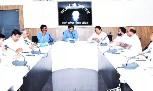 जनसमस्याओं, शिकायतों व समयसीमा के प्रकरणों का निराकरण सर्वोच्च प्राथमिकता के साथ हों - आयुक्त