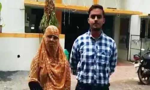 CG-बंदूक की नोक पर लूटः ज्वेलर्स व्यापारी भाई बहन से तीन लुटेरों ने की लूट, बंदूक दिखाकर 3 लाख नगदी सहित सोने चांदी के जेवरात लेकर भागे...