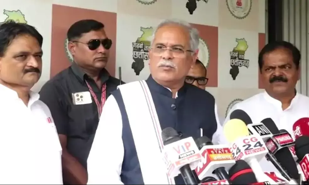 आरोपी को बचा रही यूपी पुलिस: न्यूज एंकर की फरारी पर बोले सीएम- भाजपा अपने हिसाब से एजेंडा चलाना चाह रही