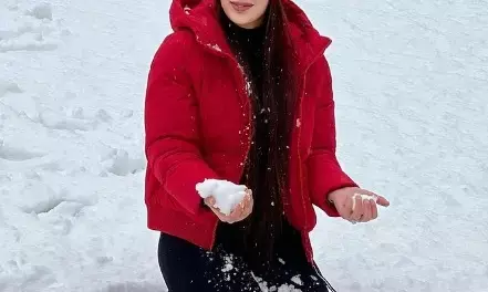 IAS की होने वाली पत्नी की खूबसूरती पर फिदा हुए लोग... 3 लाख से ज्यादा हैं फॉलोअर, गूगल पर सर्च करने वालों की बाढ़