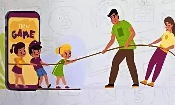 मोबाइल के विद्युत चुम्बकीय विकिरण के कारण बच्चों के मस्तिष्क की गतिविधियों में सुस्ती और निष्क्रियता, दुष्प्रभावों से बचाने छत्तीसगढ़ सरकार ने अभिभावकों को जागरुक करने शुरू किए ये उपाय