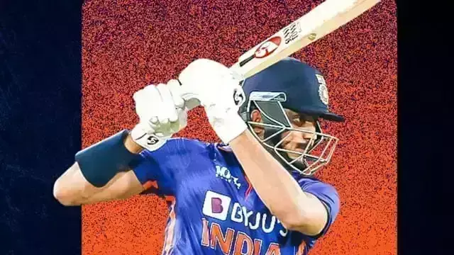 अक्षर पटेल बने मैच फिनिशर, तूफानी पारी खेलकर और सिक्स लगाकर टीम इंडिया को दिलाई जीत