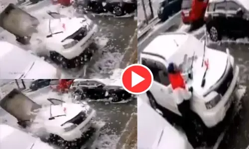जाको राखे साईंया मार सके ना कोय: रूह कंपाने वाला वीडियो, कार पर अचानक गिरा छत का टुकड़ा... और फिर...