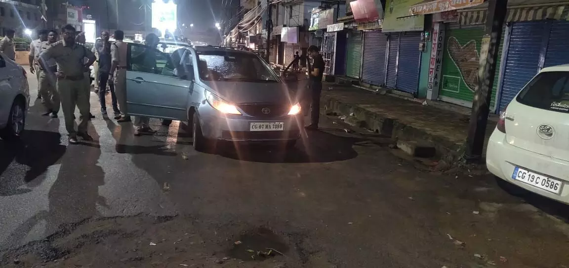 राजधानी में गोली चली: राजेन्द्र नगर थाना क्षेत्र में चली गोली, घायल को लेकर फरार हुए आरोपी, एसएसपी मौके पर राजधानी में गोली चली: राजेन्द्र नगर थाना क्षेत्र में चली गोली, घायल को लेकर फरार हुए आरोपी, एसएसपी मौके पर