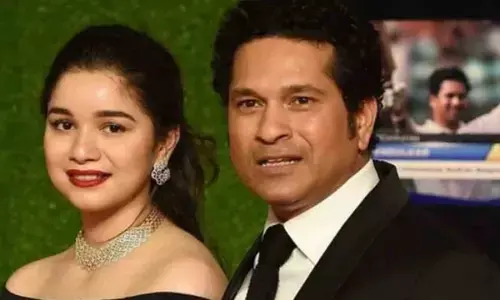 सारा तेंदुलकर ने हाथों में रचाई मेहंदी, रस्म की तस्वीर हुई वायरल... देखें