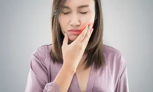 Gum-Pain Home Remedy: आप भी है मसूड़ों में सूजन से परेशान तो इन तरीकों से पाएं दर्द से निदान