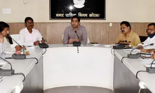 शासन की फ्लैगशिप योजनाओं का पूरी निष्ठा व त्रुटिरहित रूप से हो संचालन - आयुक्त