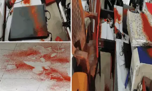 बाइक शो रूम से ताला तोड़ कर ले गए साढ़े सात लाख रुपये, डॉग स्क्वायड को भटकाने शो रूम में छिड़की मिर्ची पाउडर