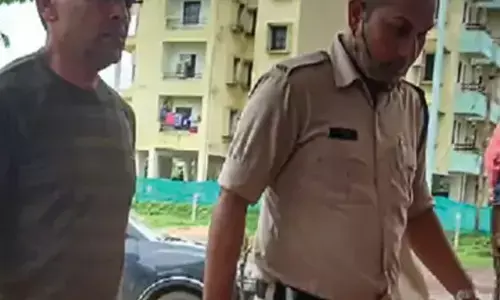 CG News: शिक्षक गिरफ्तार, स्कूल को गोल्ड मेडल दिलाने वाला स्पोर्ट टीचर छात्राओं से करता था छेड़खानी, शिकायत के बाद गिरफ्तार...