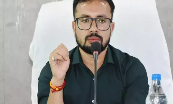 बड़ी खबरः दंतेवाड़ा कलेक्टर विनीत ने लिया सारे स्कूलों को आत्मानंद में कंवर्ट करने का जिम्मा, सरकार ने कलेक्टरों से ली थी सहमति