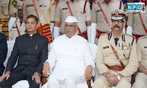 फोटो में सरकारः छत्तीसगढ़ के मुख्यमंत्री भूपेश बघेल, मुख्य सचिव अमिताभ जैन और डीजीपी अशोक जुनेजा...ये ही असली सरकार