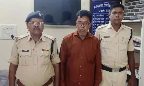 पटवारी गिरफ्तार: कूटरचित दस्तावेज तैयार कर भू-माफियाओं के साथ मिल कर बेची करोड़ों की शासकीय भूमि, पुलिस ने किया गिरफ्तार...