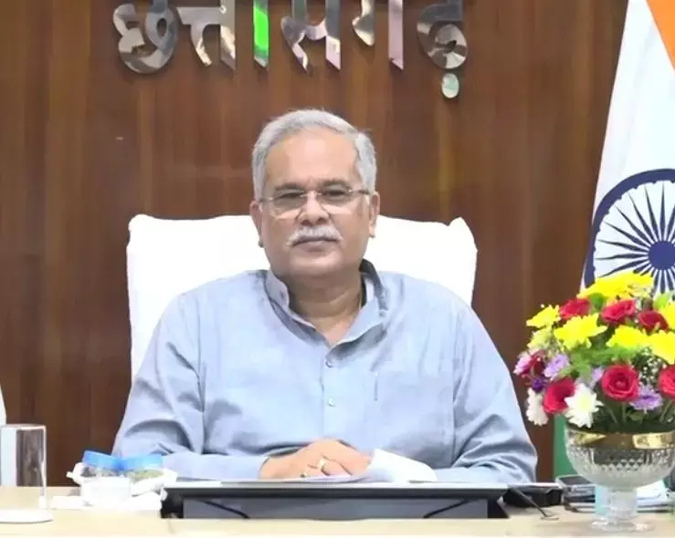 CM भूपेश खफा: अपेक्स बैंक एवं जिला सहकारी बैंकों में 2 गुना से अधिक वेतन भत्तों की बढ़ोतरी, 2900 नए पदों पर होगी भर्ती