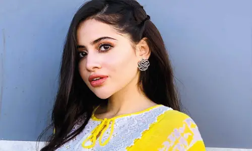Urfi Javed Video: गणेश भक्ति में डूबीं उर्फी जावेद, VIDEO वायरल... यूजर्स बोले- फुल ड्रेस, अति सुंदर... Urfi Javed Ganesh Pooja