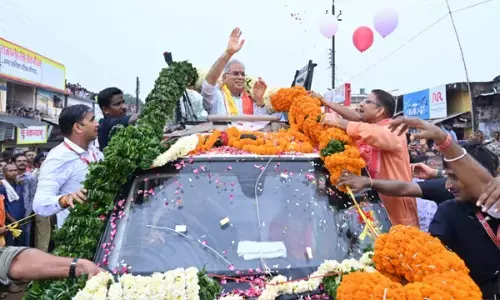 छत्तीसगढ़ में अब 31 जिले: विकास कार्यों को मिलेगी गति, नवगठित जिलों में मुख्यमंत्री का भव्य स्वागत, रोड शो में उमड़ी भीड़
