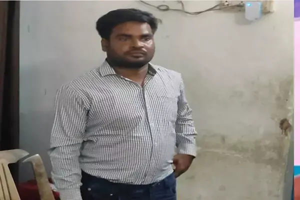 CG नर्स से दुष्कर्म की कोशिश: हॉस्पिटल के डॉक्टर ने नर्स की छेड़छाड़ और रेप की कोशिश, पीड़िता की शिकायत पर गिरफ्तार CG नर्स से दुष्कर्म की कोशिश: हॉस्पिटल के डॉक्टर ने नर्स की छेड़छाड़ और रेप की कोशिश, पीड़िता की शिकायत पर गिरफ्तार