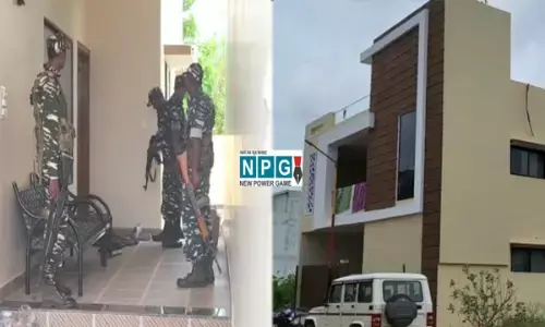 CG में आईटी का छापा ब्रेकिंग: छत्तीसगढ़ में खनिज अधिकारी के सरकारी आवास में आईटी की रेड, सुबह से कार्रवाई जारी...आवास के बाहर जवान तैनात...