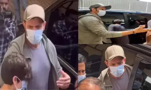 Hrithik Roshan Video: ऋतिक रोशन के साथ जबरदस्ती सेल्फी लेने की गुस्ताखी, गुस्से से तिलमिलाए एक्टर ने कहा- क्या...