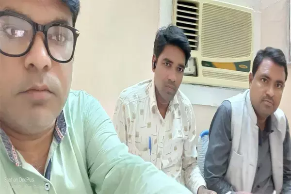 ब्रेकिंग न्यूज़: सहायक शिक्षक फेडरेशन की स्कूल शिक्षा विभाग के प्रमुख सचिव आलोक शुक्ला से हुई मुलाकात, वेतन विसंगति के संबंध में नहीं हुई है रिपोर्ट फाइनल
