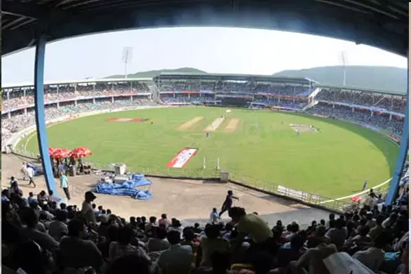Road Safety Cricket: रायपुर से स्टेडियम तक हर 5 मिनट में बसें, वापसी के लिए रात 12.30 तक अंतिम बस, ये हैं स्टॉपेज...