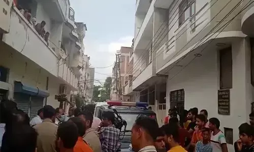 एक साल तक शव के साथ रहा परिवार, आयकर अधिकारी की कोरोना काल में हुई थी मौत, मां बोली-मेरा बेटा कोमा में...  पढ़ें पूरा मामला