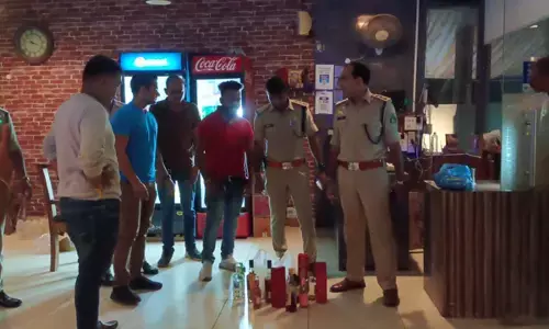 CG- रेस्टोरेंट-कैफे में हुक्का और शराब: TI हटाये गए, शिकायत के बाद भी थानेदार ने नहीं की कार्रवाई, गिरी गाज...जाने क्या है मामला