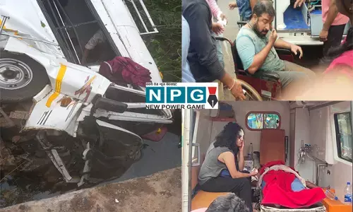 CG News: बस्तर घूमने गए एम्स के नर्सिंग स्टाफ की मिनी बस पलटी, नर्सिंग आफिसर की मौत, 12 जख्मी...