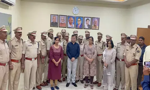 Bilaspur News: 18 प्रधान आरक्षकों को एएसआई के पदों पर पदोन्नति, आईजी ने स्टार लगा कर दी शुभकामनाएं