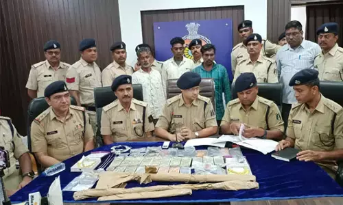 CG एक प्रेमिका-दो प्रेमी और मोहनी दवा: अवैध संबंध और पैसे का लेनदेन बना चार लोगों के मौत का कारण, सगे भाई ने बड़े भाई-भाभी और दो बच्चों की बेरहमी से की हत्या...