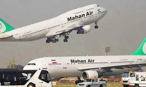 फ्लाइट में बम: चीन जाने वाली फ्लाइट में बम की सूचना, नहीं मिली लैंडिंग की इजाजत...