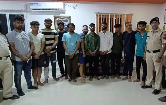 शांति भंग करने वाले दोनो पक्षों के ऊपर 307 का मामला दर्ज, 11 आरोपी गिरफ्तार, एसएसपी बोलीं बक्शे नही जाएंगे शहर के अमन में खलल डालने वाले