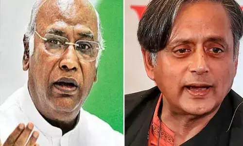 खड़गे आएंगे छत्तीसगढ़: कांग्रेस के राष्ट्रीय अध्यक्ष के उम्मीदवार मल्लिकार्जुन खड़गे चुनाव प्रचार करने आएंगे, 17 को राजीव भवन में मतदान