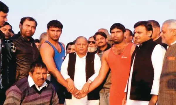 पहलवान और शिक्षक रहे मुलायम सिंह गांव से निकालकर भारतीय सियासत को मथने का काम किया, पढ़िए उनके निधन पर किसने क्या कहा... पहलवान और शिक्षक रहे मुलायम सिंह गांव से निकालकर भारतीय सियासत को मथने का काम किया, पढ़िए उनके निधन पर किसने क्या कहा...