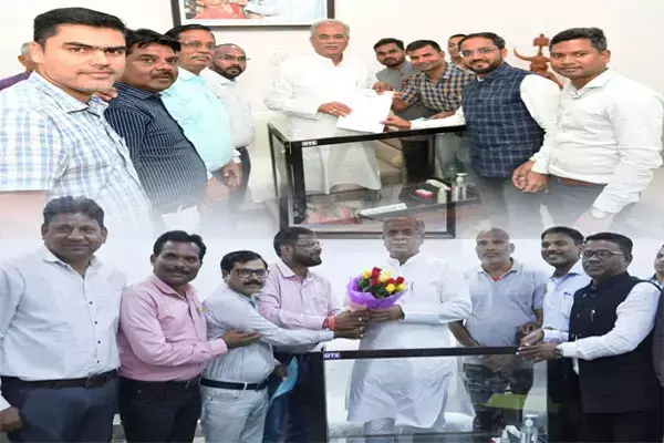 कर्मचारियों को DA की सौगात: छत्तीसगढ़ प्रदेश संयुक्त शिक्षक संघ और मंत्रालयीन कर्मचारी संघ ने जताया CM भूपेश का आभार