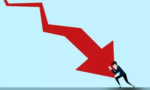 नौकरियों का संकट: अमेरिका में मंदी के कारण नौकरियों से निकालने का सिलसिला शुरू, भारत सहित अन्य देशों पर भी असर