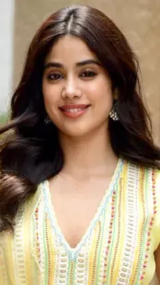 जाह्नवी कपूर ने बहन को दी खास सलाह