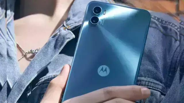Moto E22s की बिक्री शुरू: ₹8999 के फोन पर मिल रहे ₹2549 के फायदे