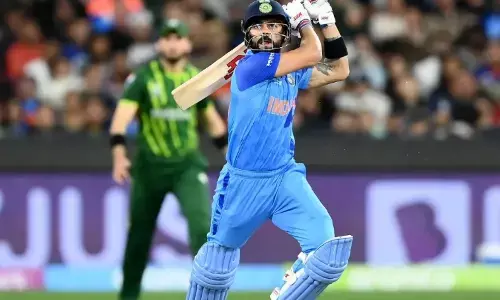 T-20 World Cup: भारत ने महामुकाबले में पाकिस्तान को हराया, आखिरी ओवर में इस तरह पलट गया मैच का रुख