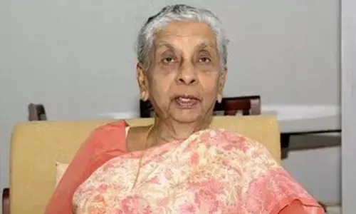 जानिए उस महिला आईएएस के बारे में जिनके अपॉइंटमेंट में लिख दिया गया था कि शादी करते ही कर दिया जाएगा निलंबित