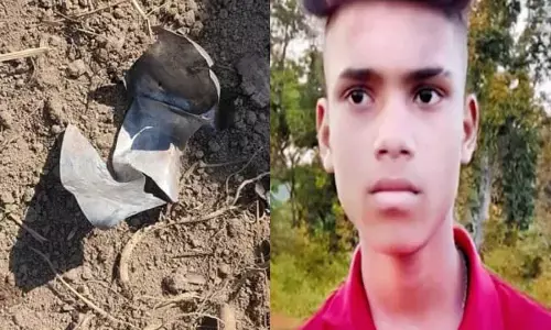 छत्तीसगढ़-एटम बम ने 16 साल के लड़के की ले ली जान, गिलास में रखकर फोड़ रहा था बम, सीने में घुसा स्टील का टुकड़ा....