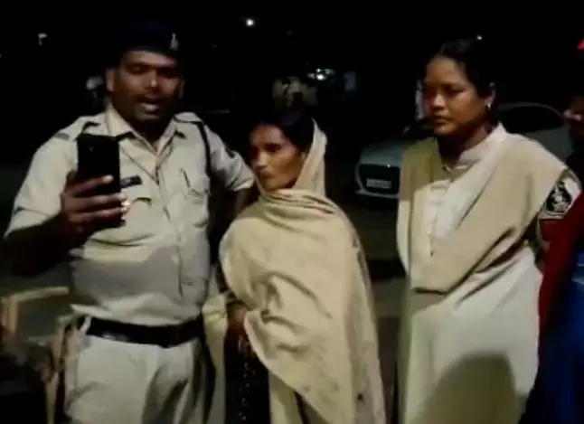 CG- पुलिस की बड़ी कार्रवाई: 25 दिनों में 209 गुम लोगों को खोजकर परिजनों से मिलाया, 9 राज्यों व 15 जिलों में भेजी गई थी टीम