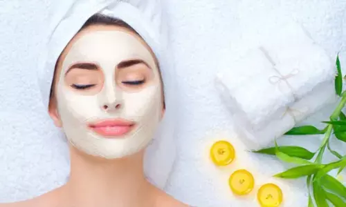 Home made face pack: महंगे ब्रांड की क्रीम से भी नहीं जा रहा चेहरे की स्किन का खिंचाव? ये होममेड फेस पैक कर सकते हैं जादू
