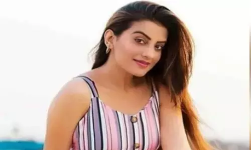 अक्षरा सिंह के साथ पत्थरबाजी, बीच शो में से छूटकर अपनी जान बचाकर भागी एक्ट्रेस...